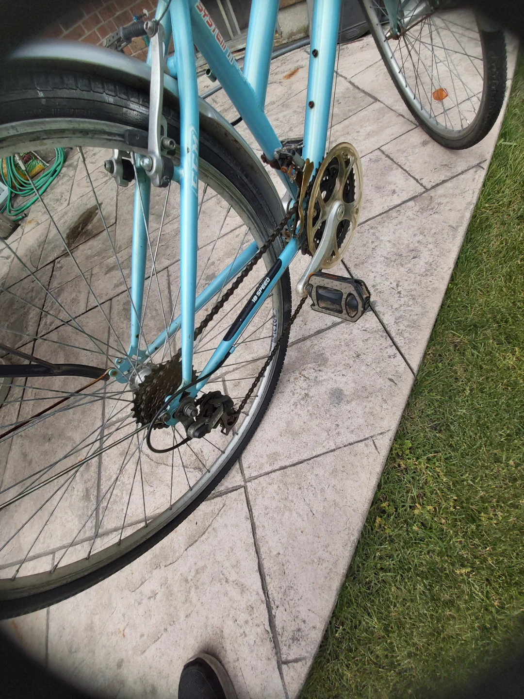 CCM Avenue 700 Hybrid Bike - photo 4