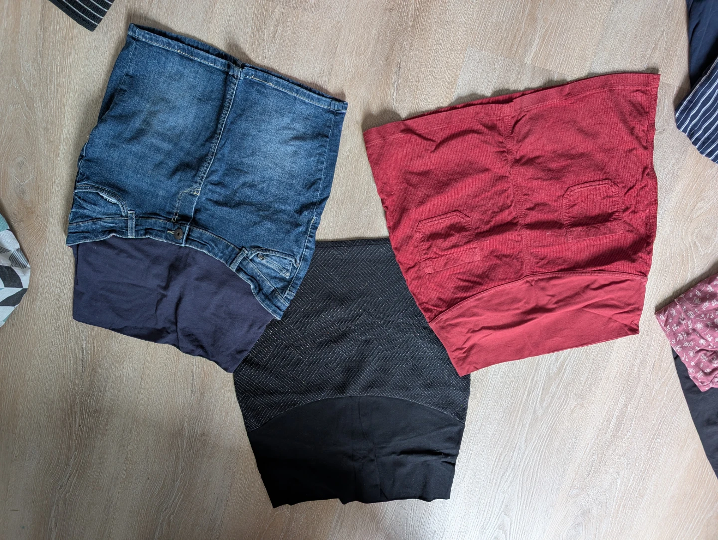 Maternity clothes - photo 2