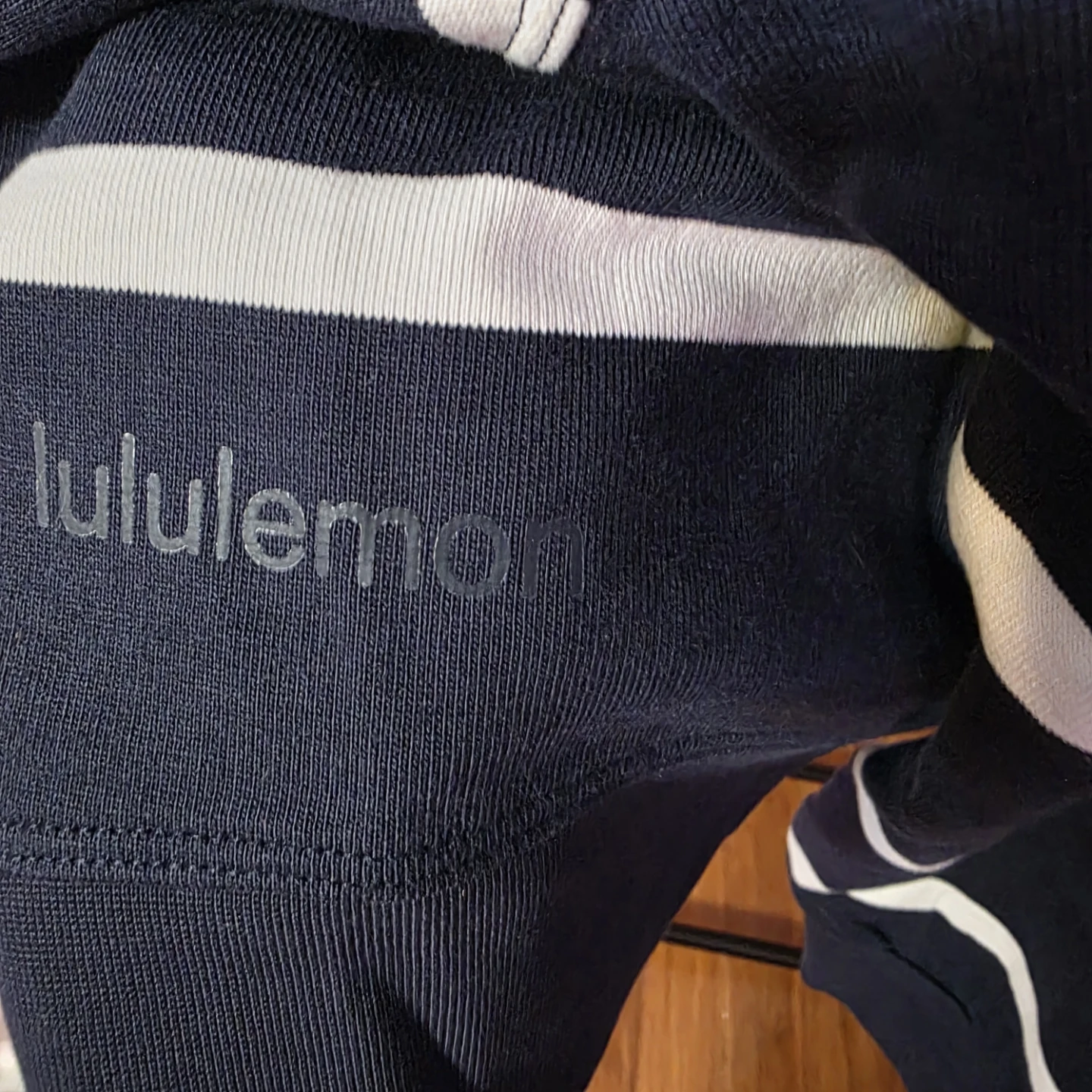 Lululemon Striped Crewneck Sweatshirt Size 12 - photo 3