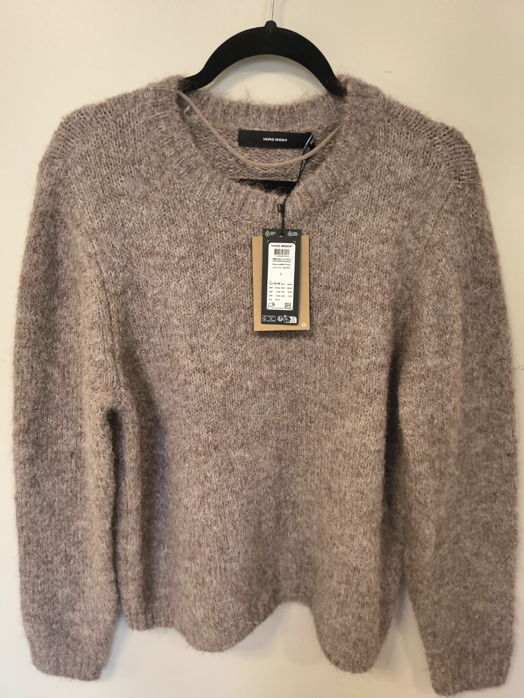 Vero Moda Pullover Sweater. New with Tags