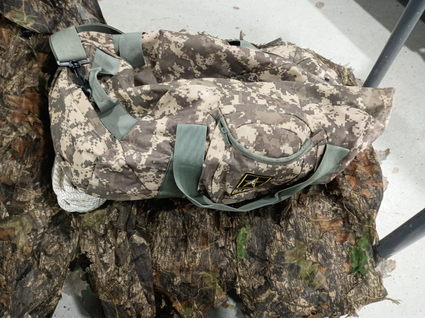 Camouflage Ghillie Suit with Rope - photo 2