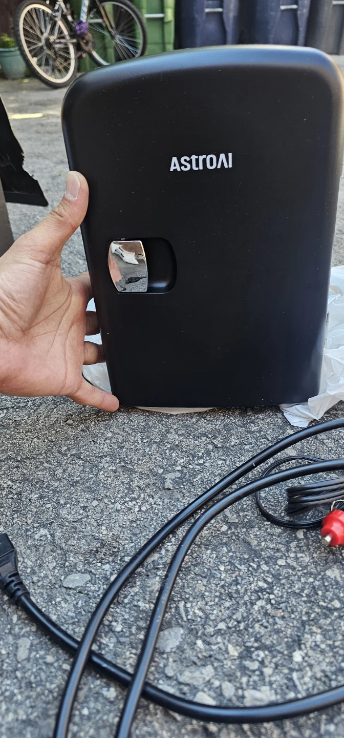 AstroAI 4L Mini Fridge - photo 3