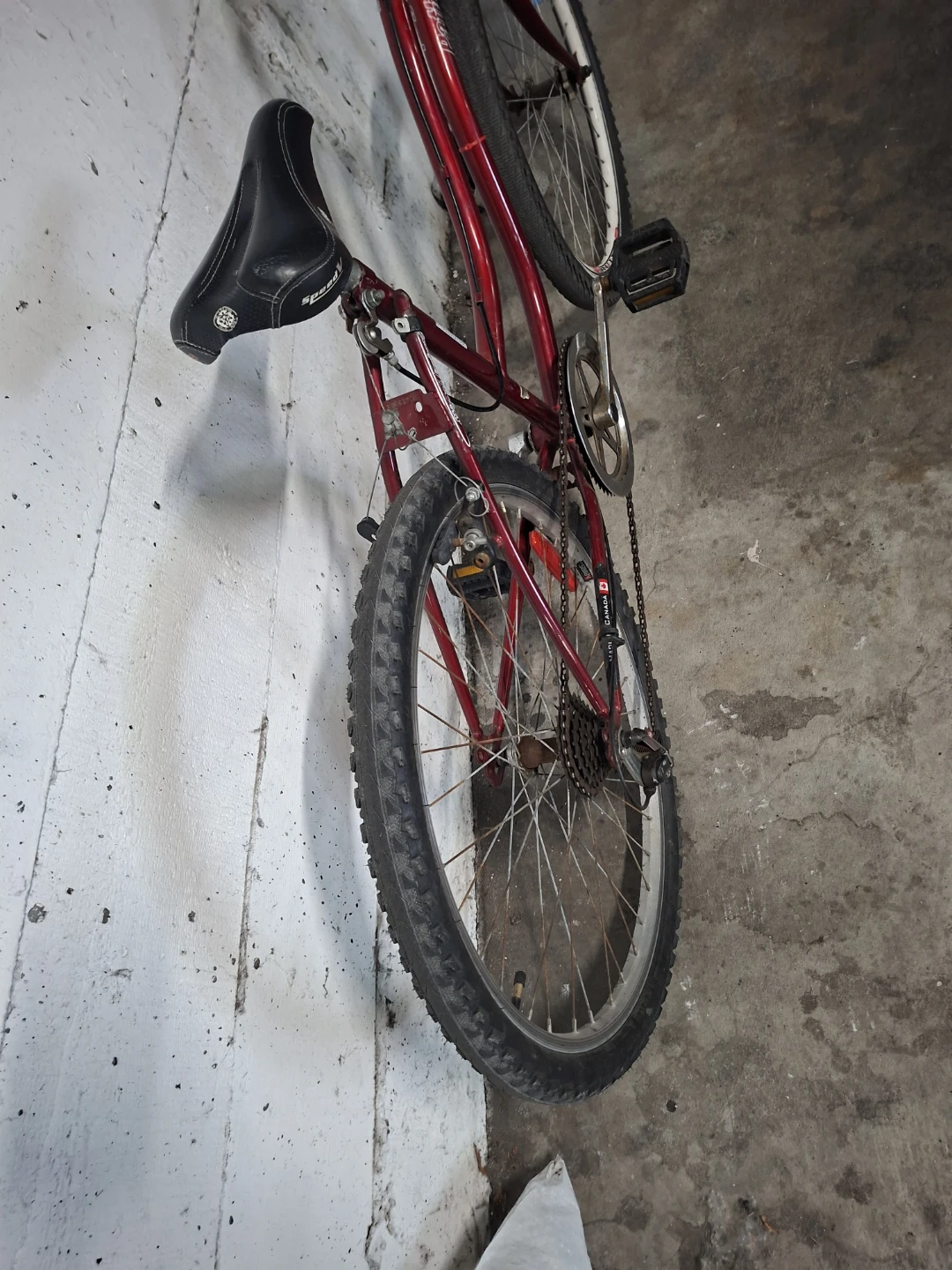 Red Cruiser Bicycle - photo 2