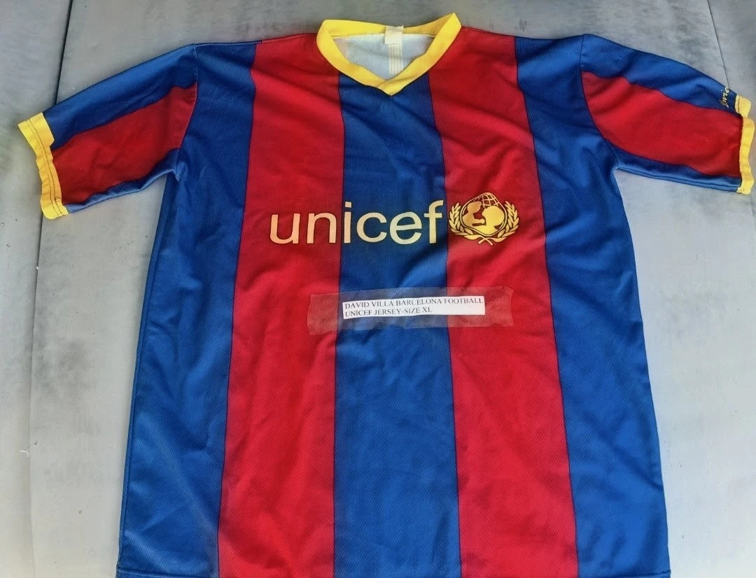 David Villa Barcelona Football Jersey XL