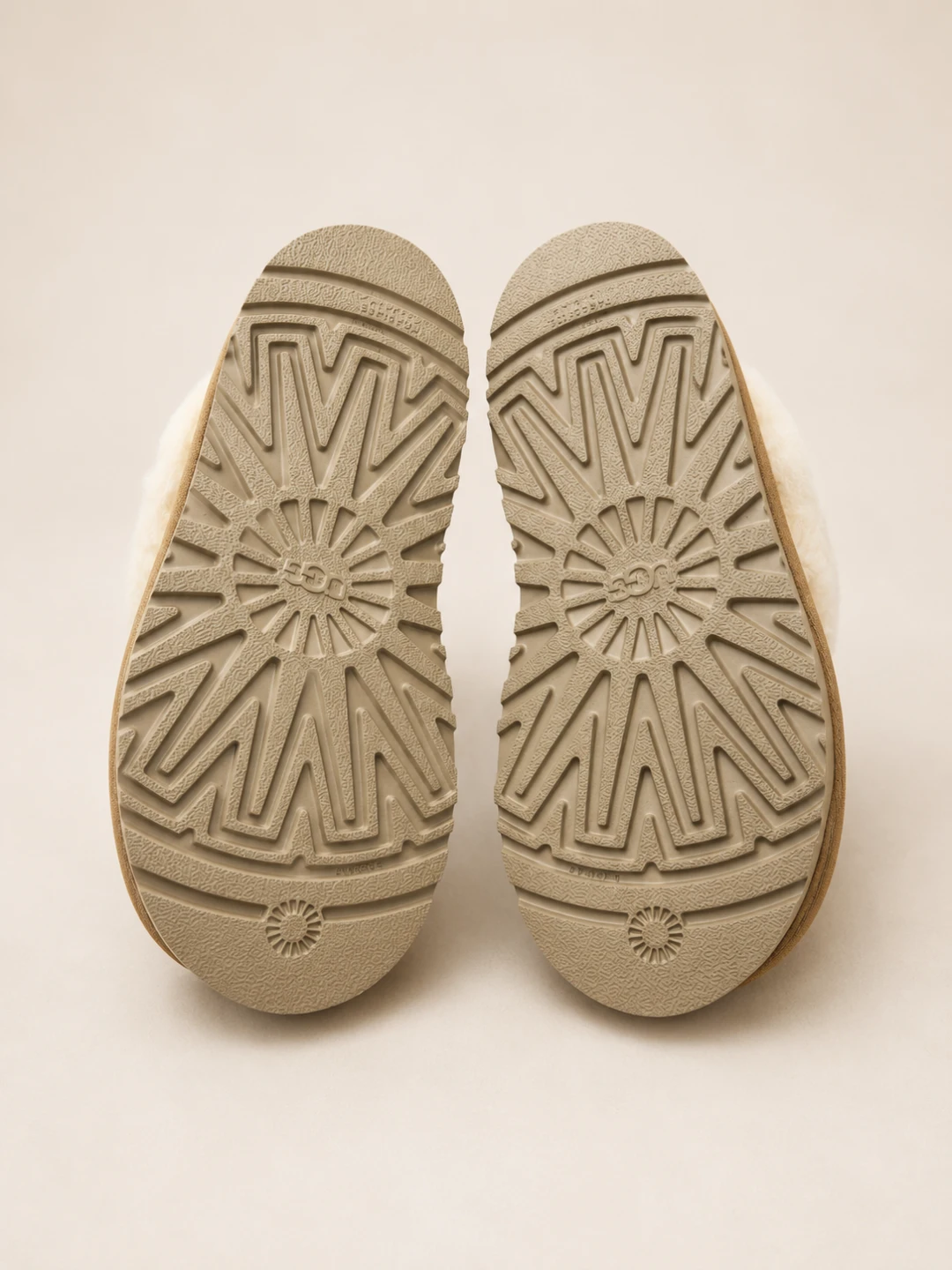 UGG Scuffette Slipper - photo 4