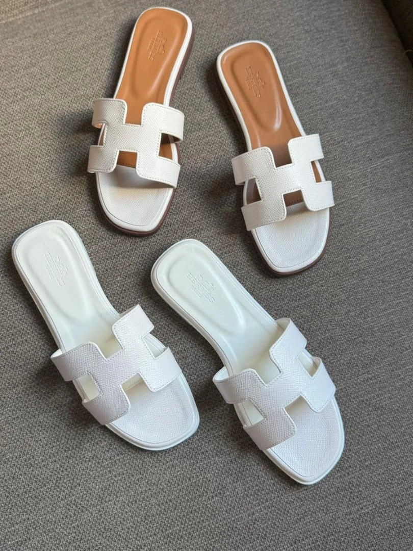 Authentic Hermès 'Oran' Sandals - photo 2