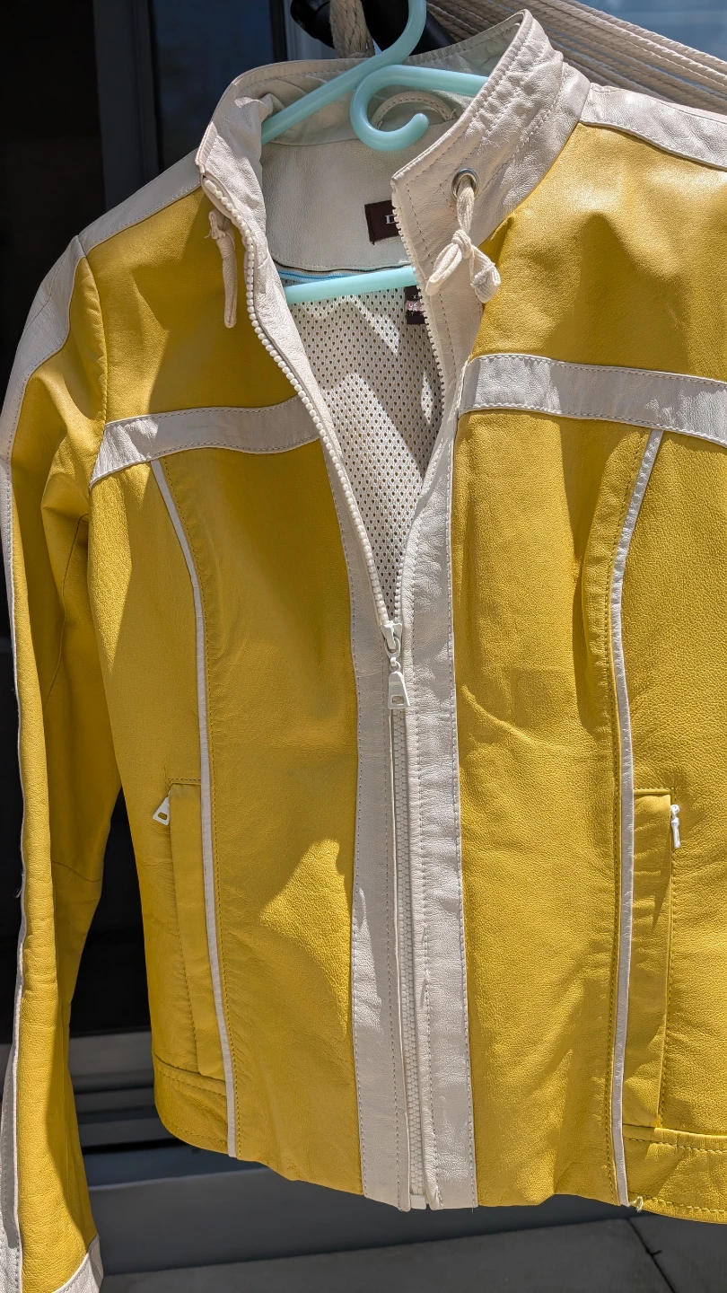 Danier Yellow & White Leather Jacket - photo 4