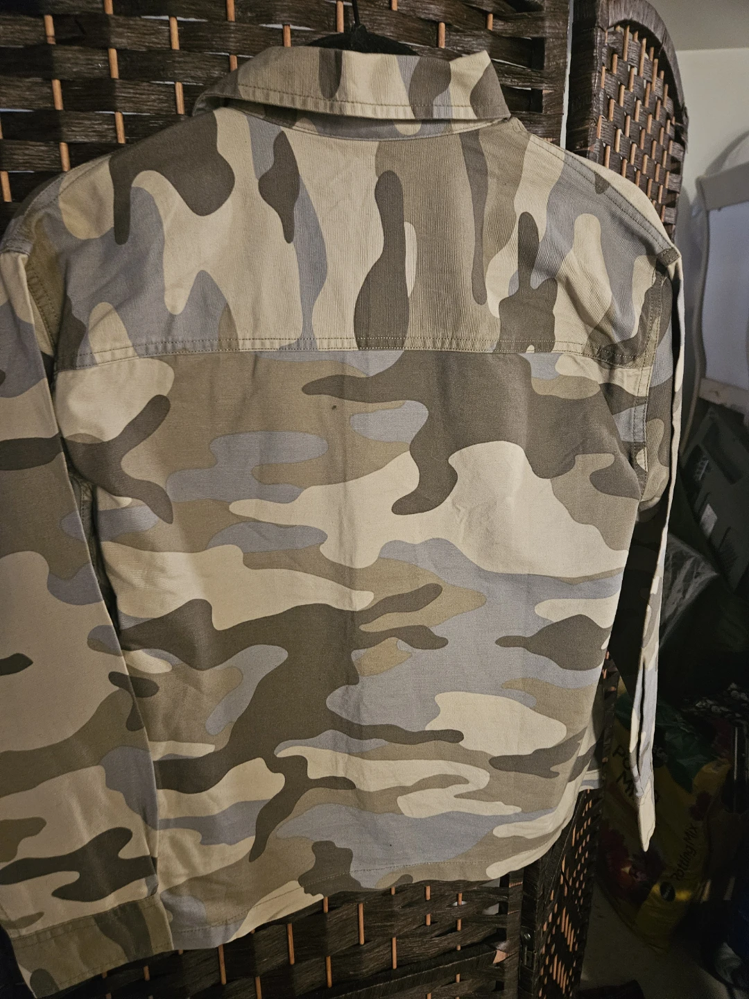 GAP Kids Camo Button-Up Shirt XL - photo 3