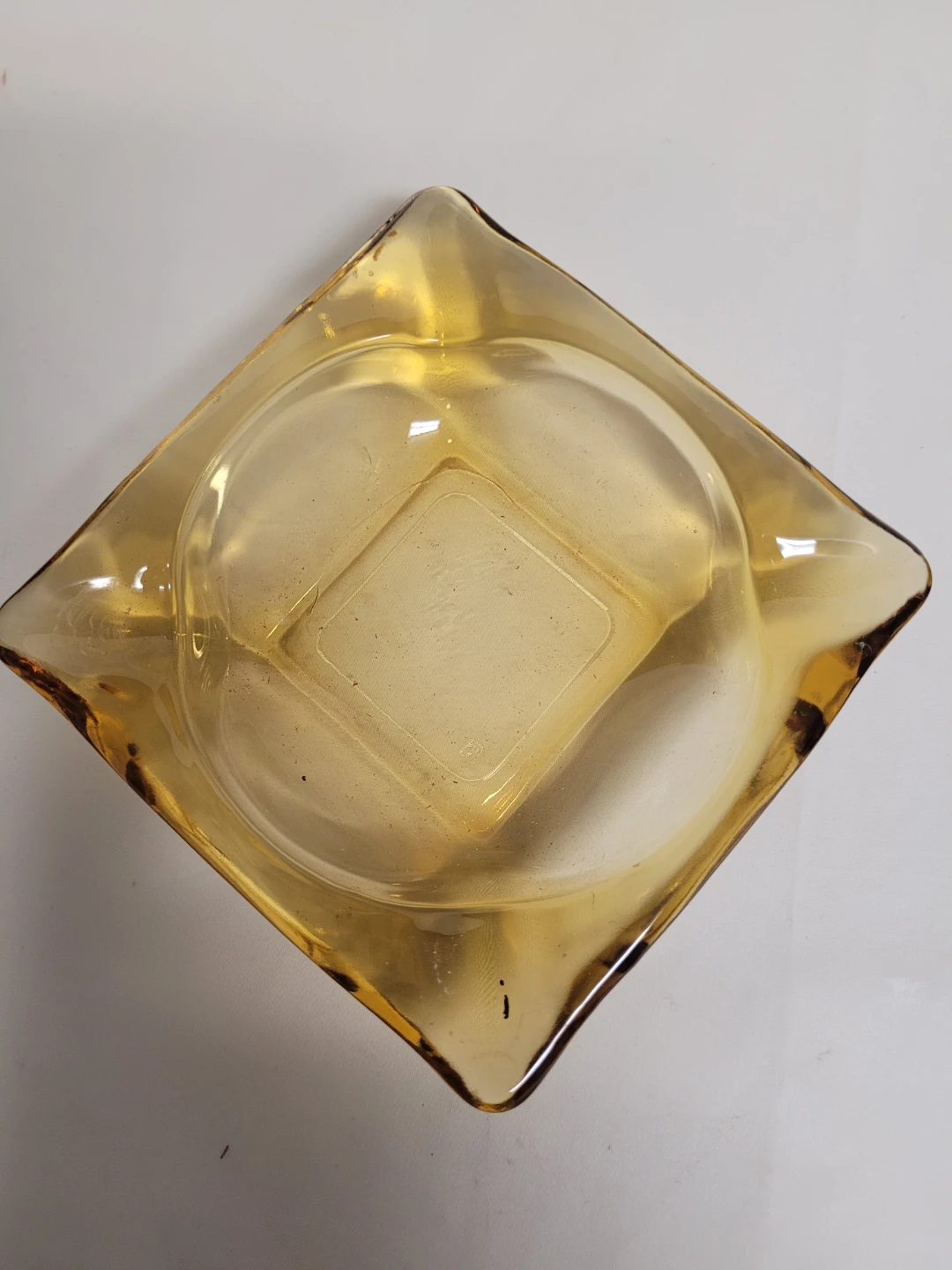 Glass Ashtray Set - photo 3