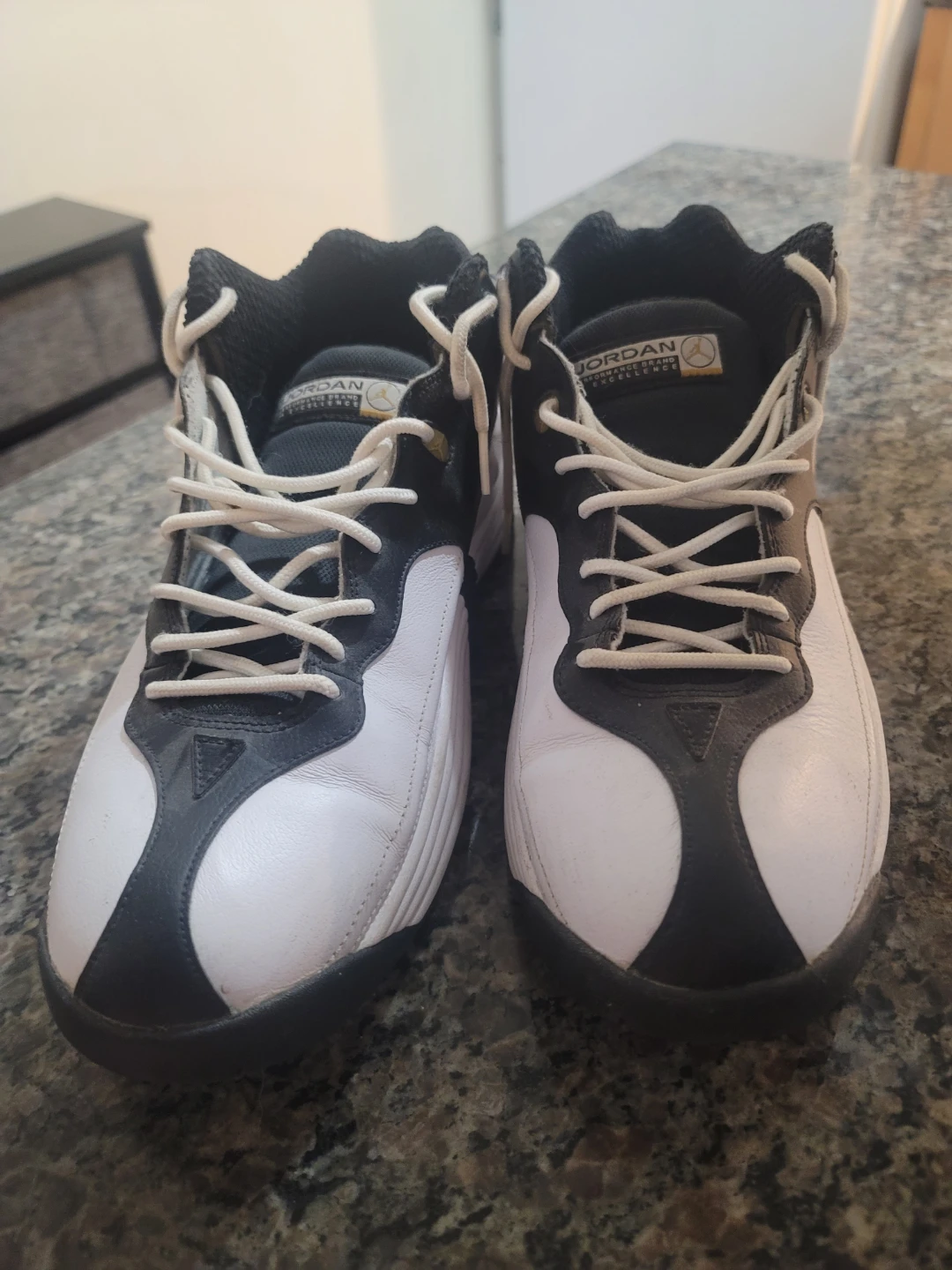 Jordan Jumpman Team 1 Basketball Shoes
