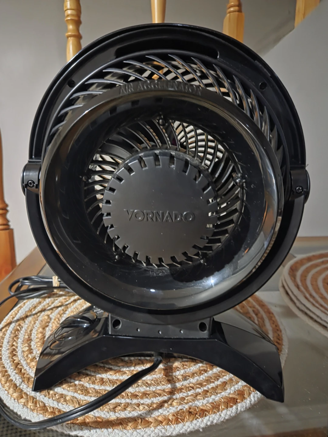 Vornado Air Circulator Fan 6303 - photo 2