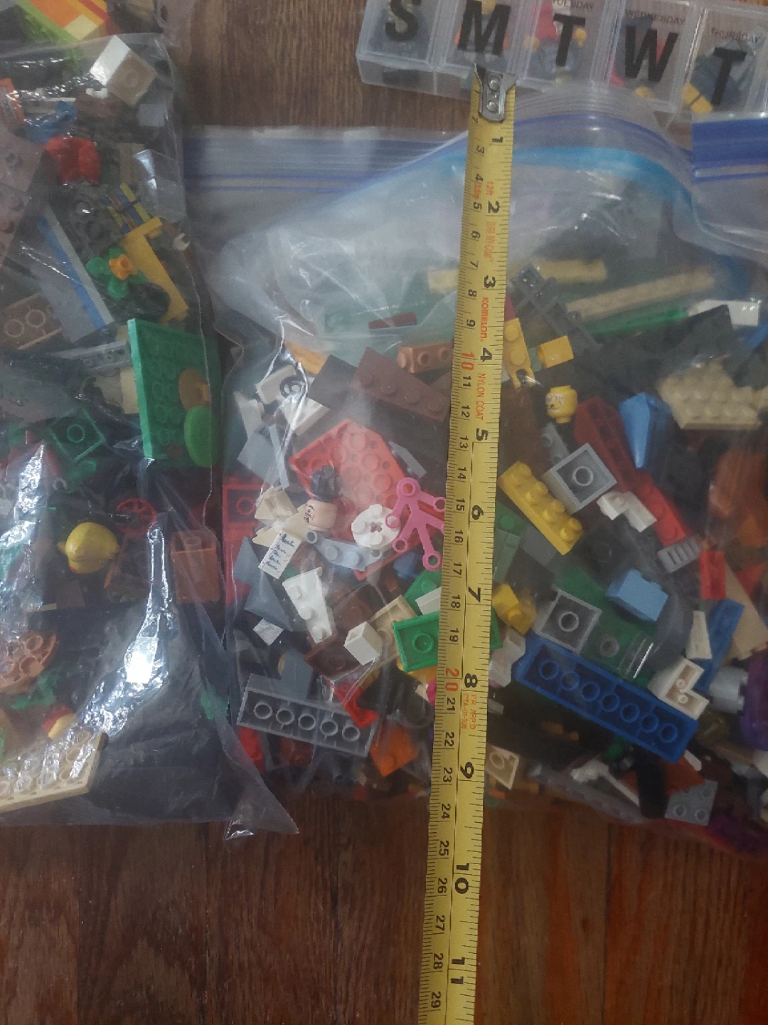 Bulk Lot of LEGO Building Bricks and Minifigures - photo 4