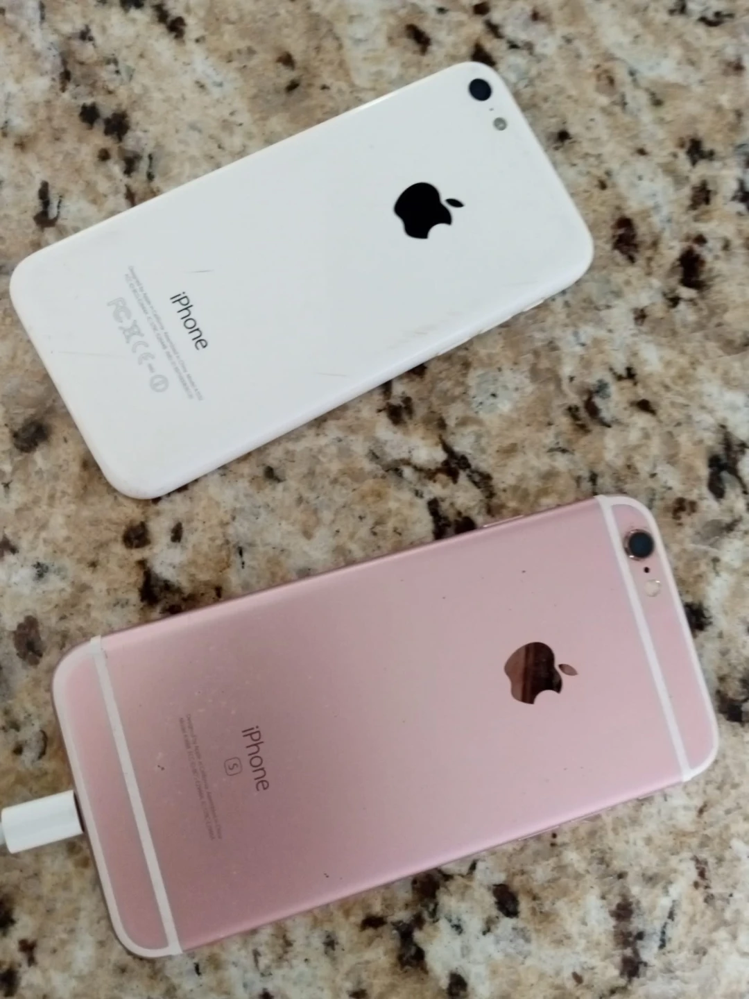 Apple iPhone 5c and iPhone 6s Bundle - photo 2
