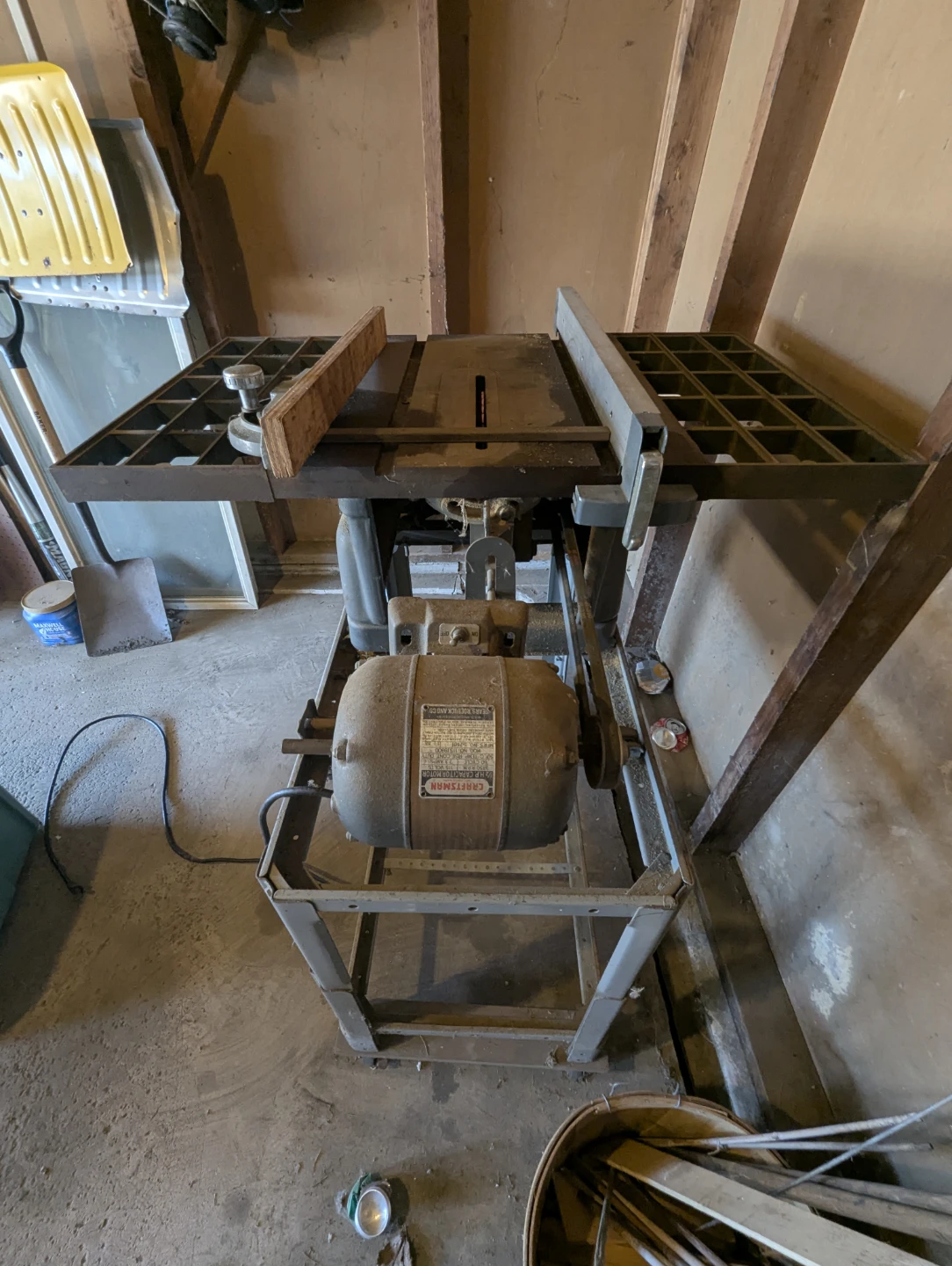 Sears, Roebuck and Co. table saw. - photo 2