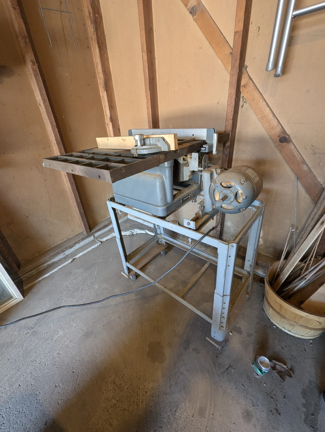 Sears, Roebuck and Co. table saw. - photo 5