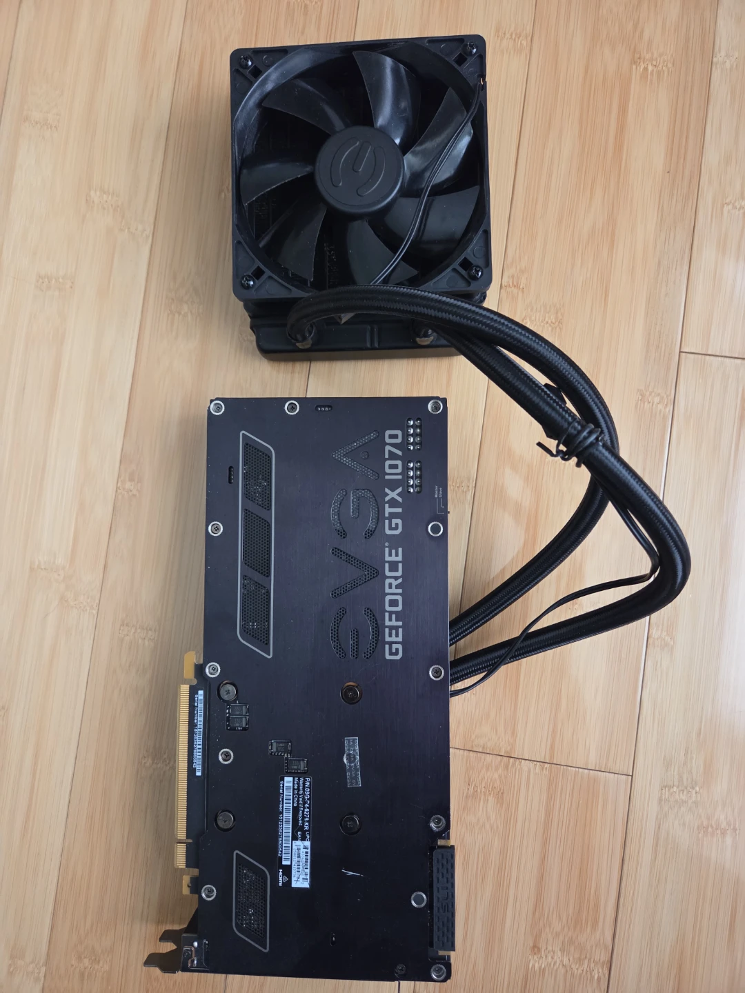 EVGA GeForce GTX 1070 HYBRID Graphics Card - photo 4