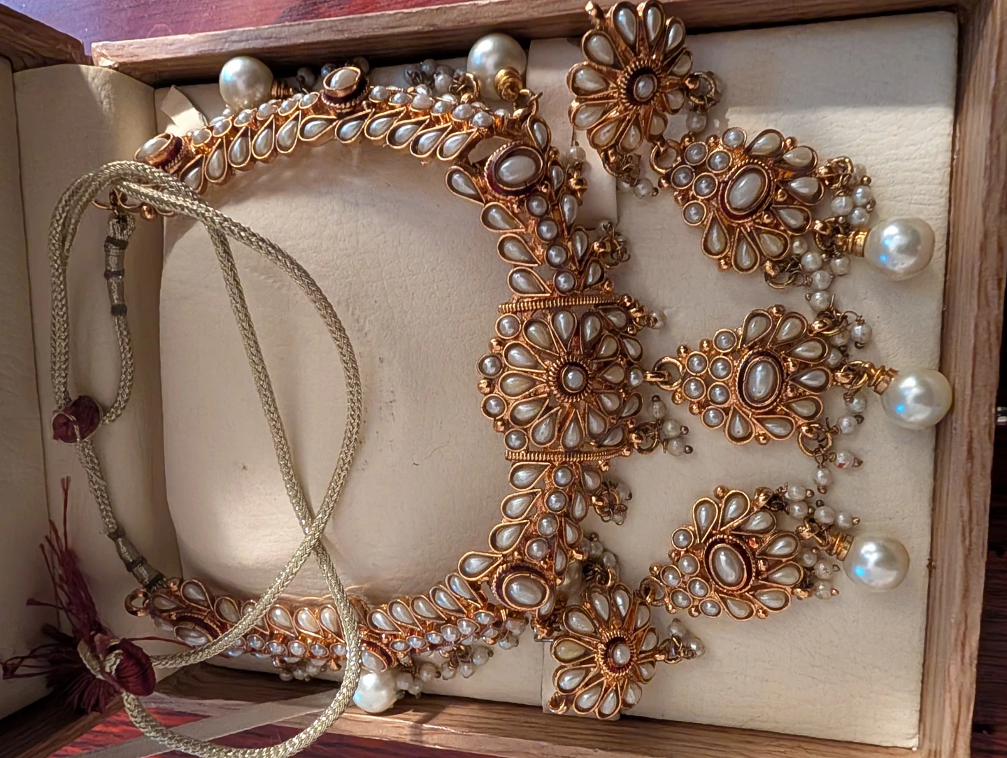 Antique necklace and earring set with pearls - photo 4