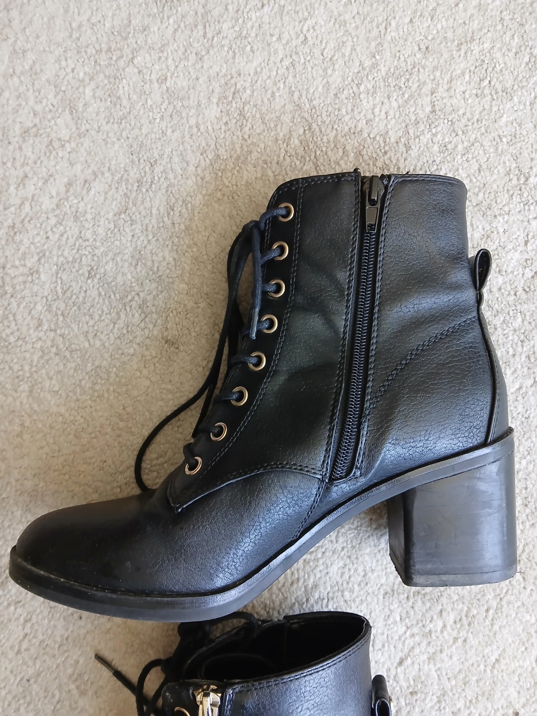 Call it Spring black lace up boots with heel size 8.5 - photo 5