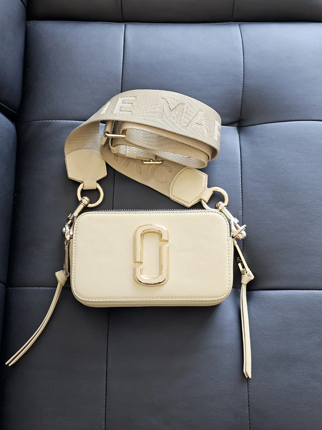 The Marc Jacobs Snapshot Bag - PRICE FIRM