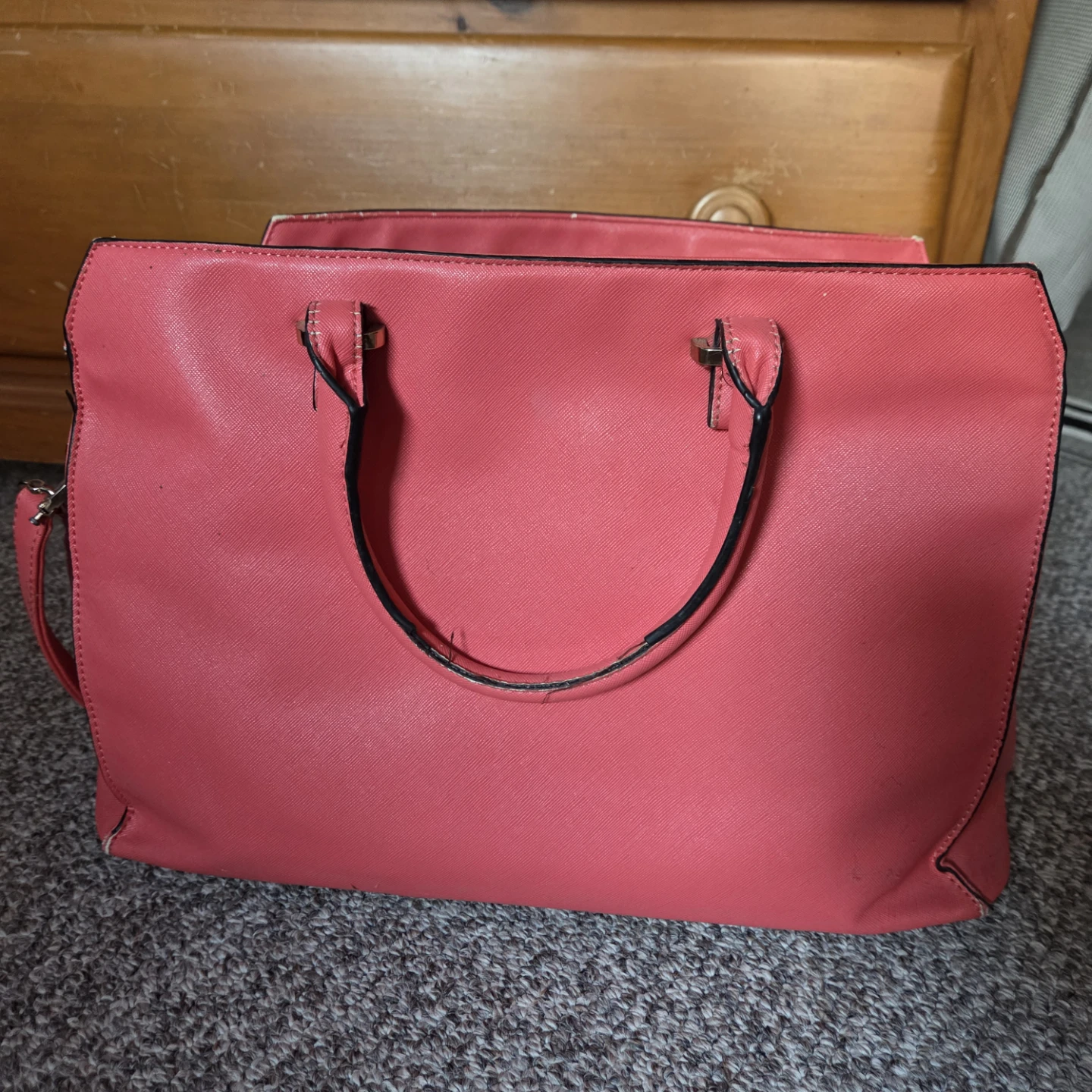 ⚽️ Pink Faux Leather Tote Handbag