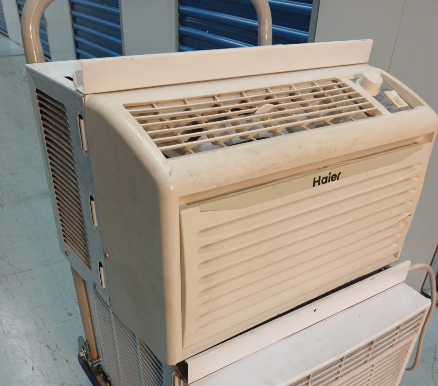 Haier window Room Air Conditioner 5,200 btu with side panels - photo 2