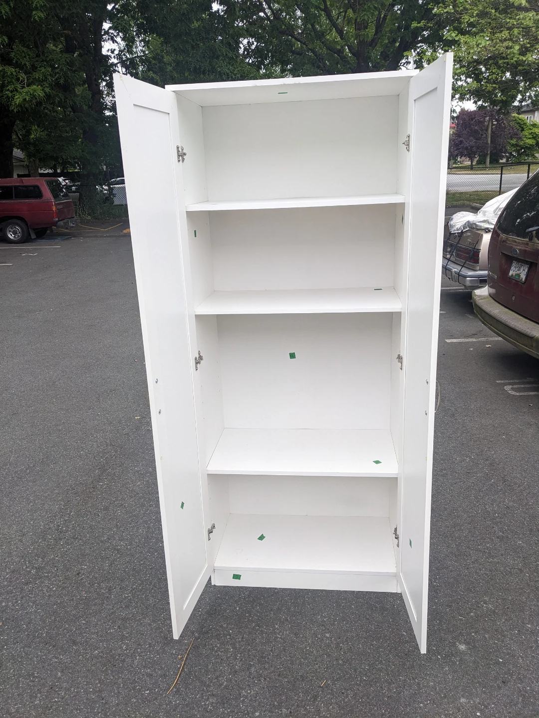 White Double Door Storage Cabinet , delivery available - photo 2