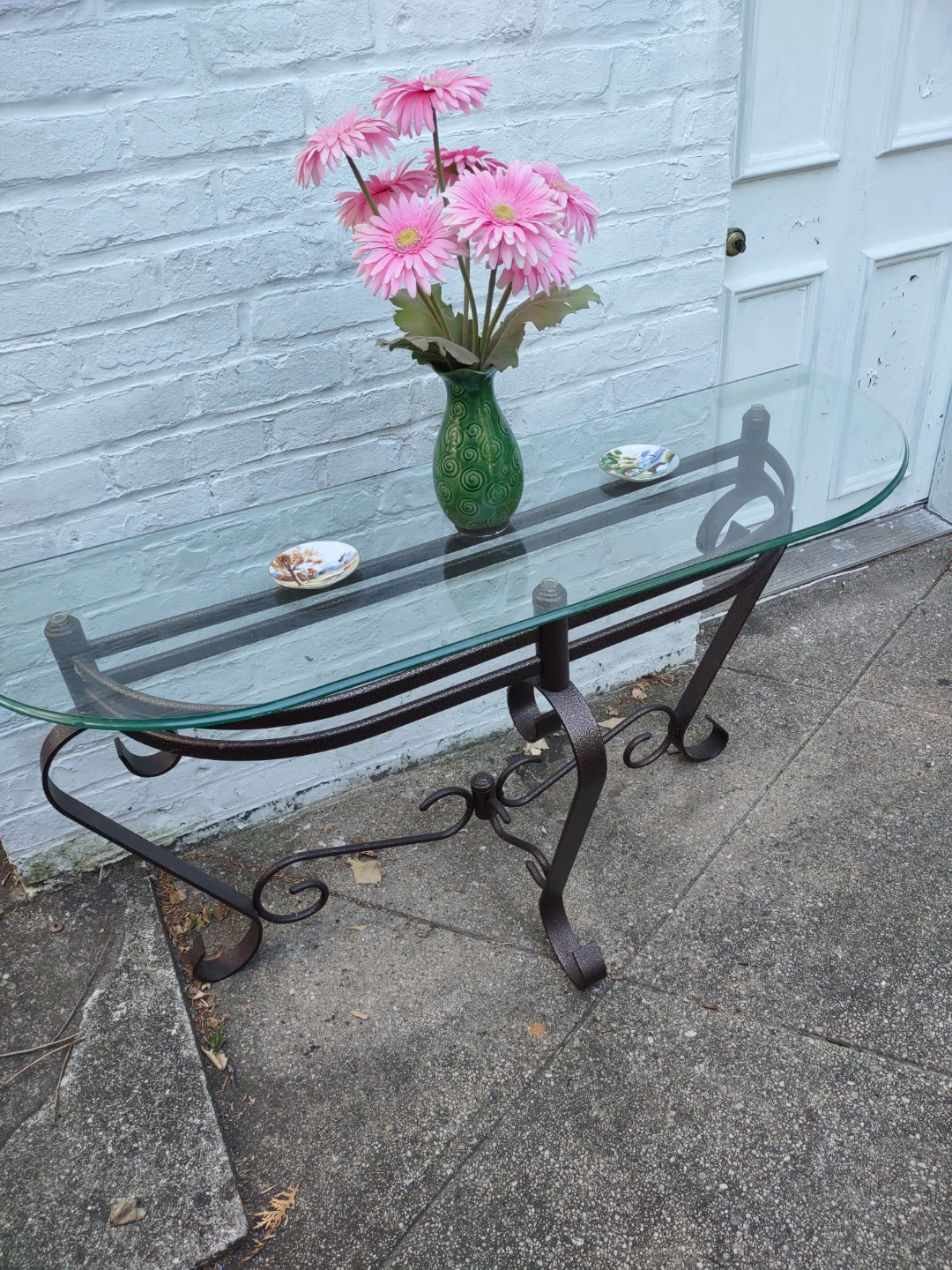 Glass top console table - photo 3