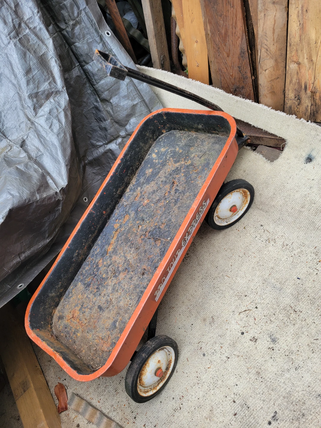 Radio Flyer Little Red Wagon - photo 2