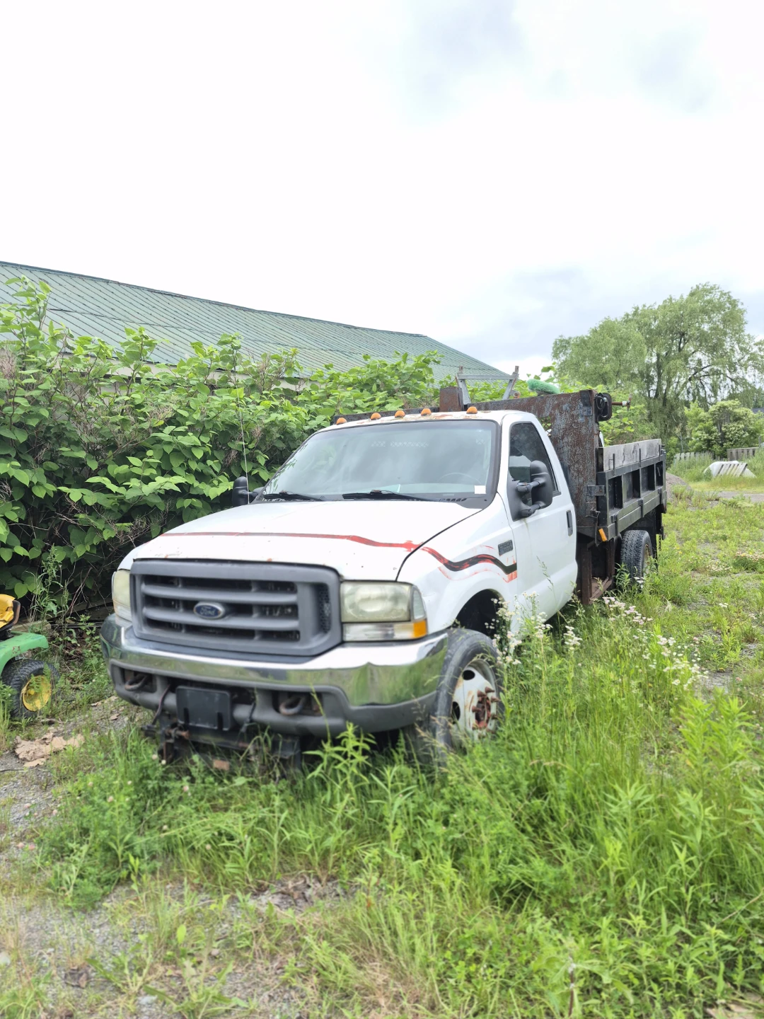 Ford F-Series Flatbed Truck