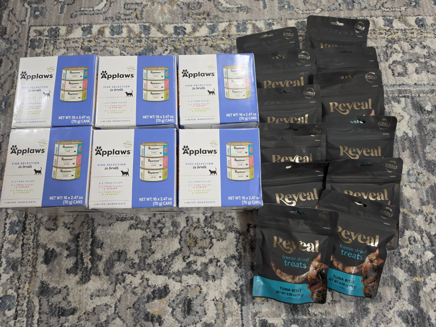 CATS FOOD (ALL ON THIS PHOTO)
