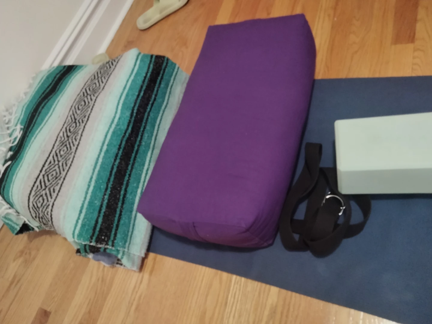 Yoga bolster - photo 4