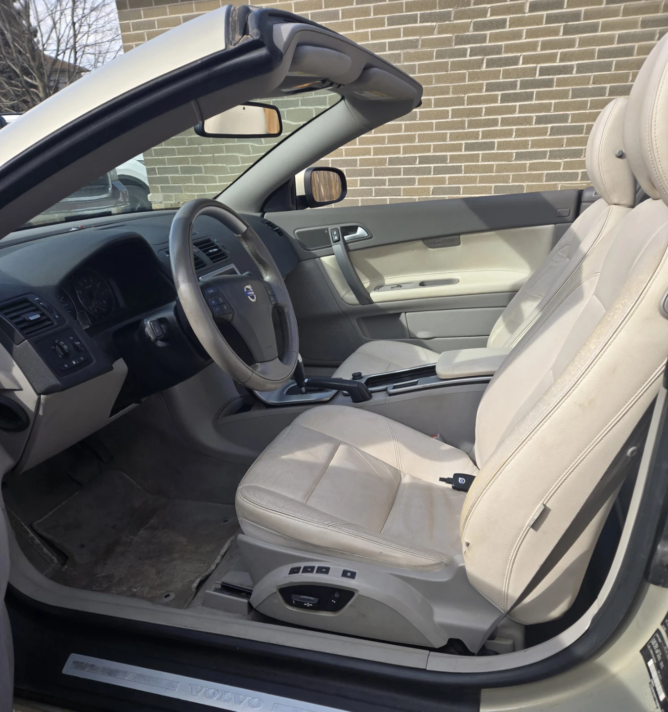 Volvo C70 Convertible - photo 3