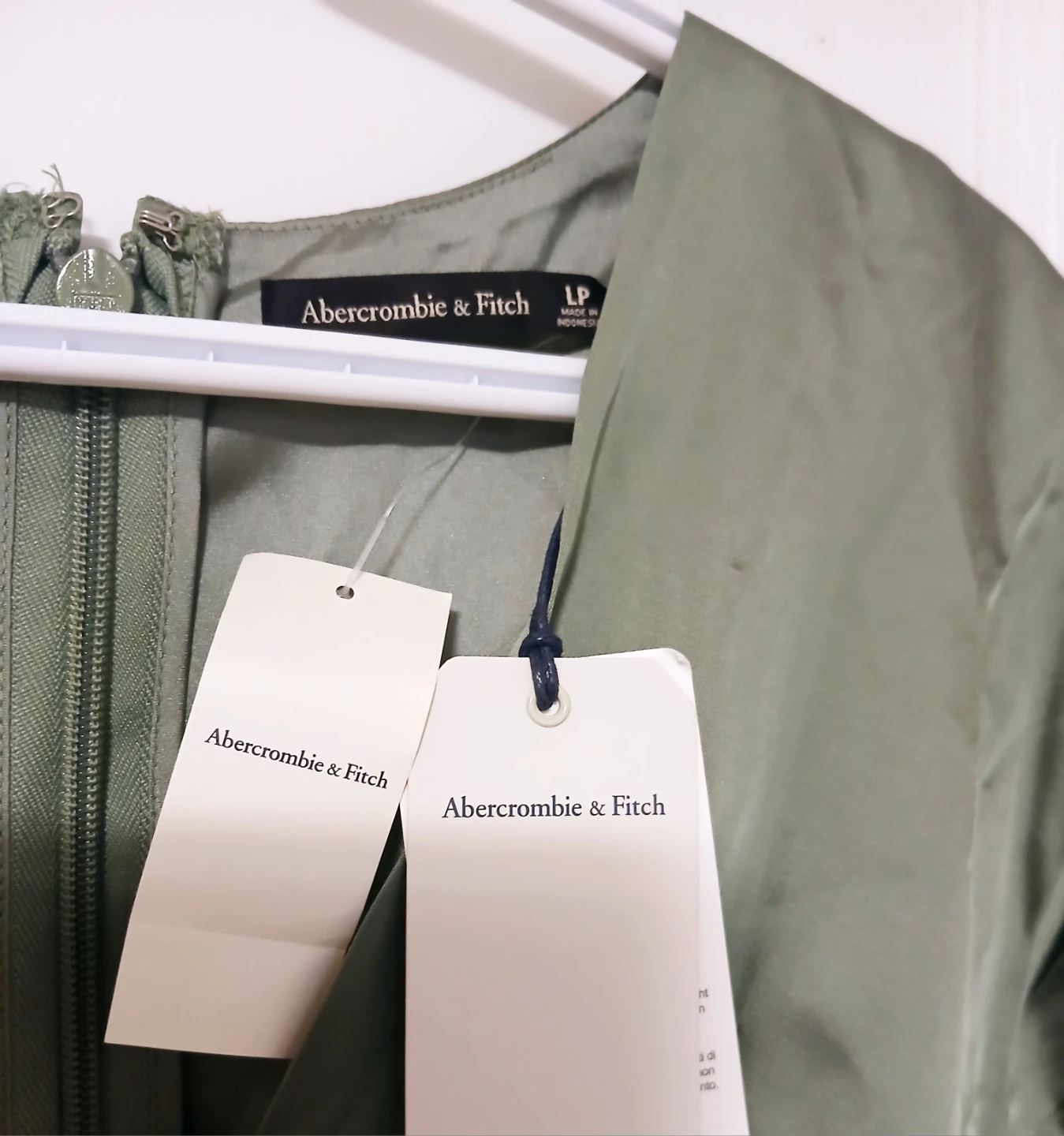 Women Large New With Tags Abercrombie & Fitch Green Jumpsuit - photo 2