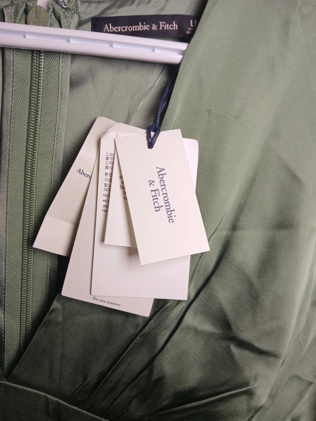 Women Large New With Tags Abercrombie & Fitch Green Jumpsuit - photo 3