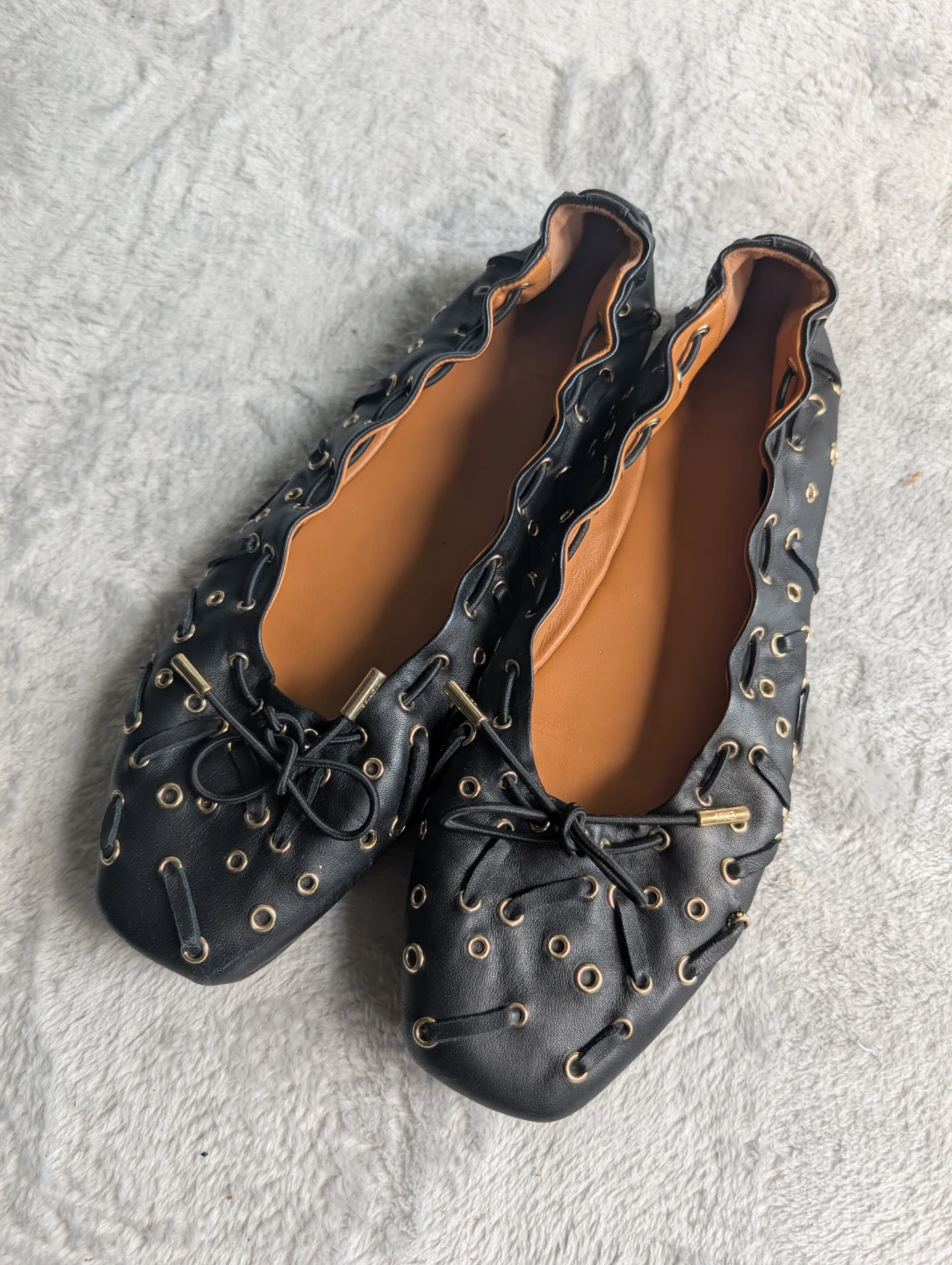 ⚽Chloé Black Leather Oracia Grommet Ballet Flats – Size 39.5 - photo 2