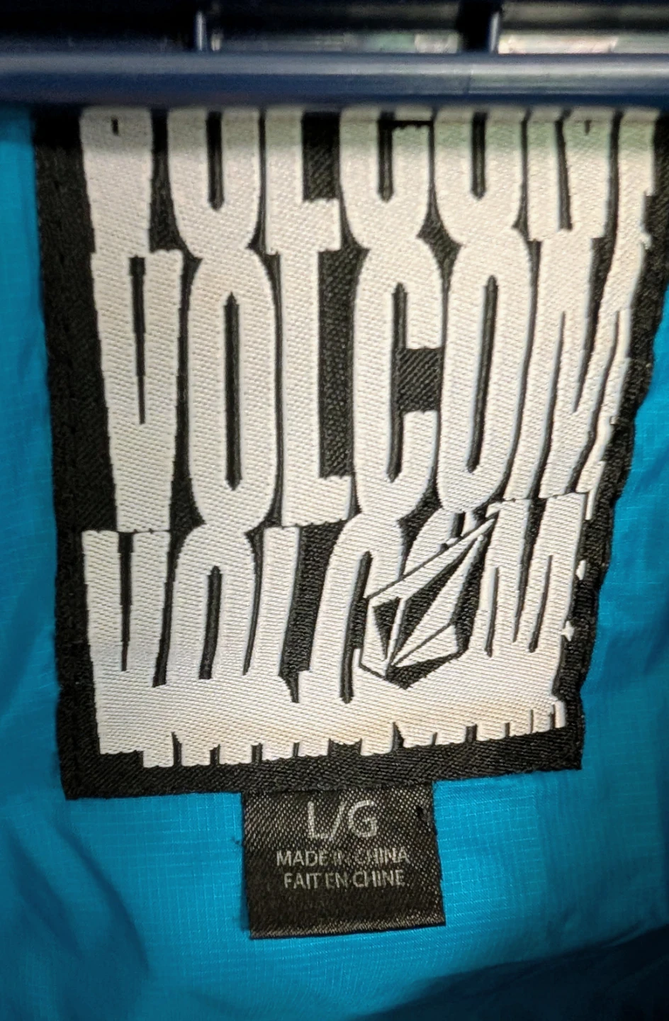 Brand New Volcom Puffer Jacket - Men's Size Large - photo 2