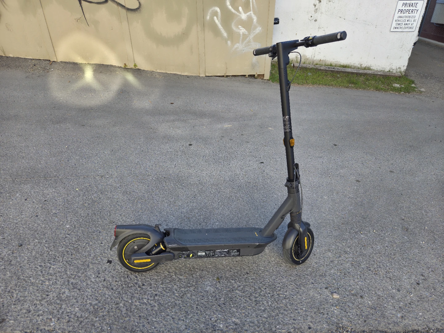 Ninebot Kickscooter MAX G2 Electric Scooter - photo 3