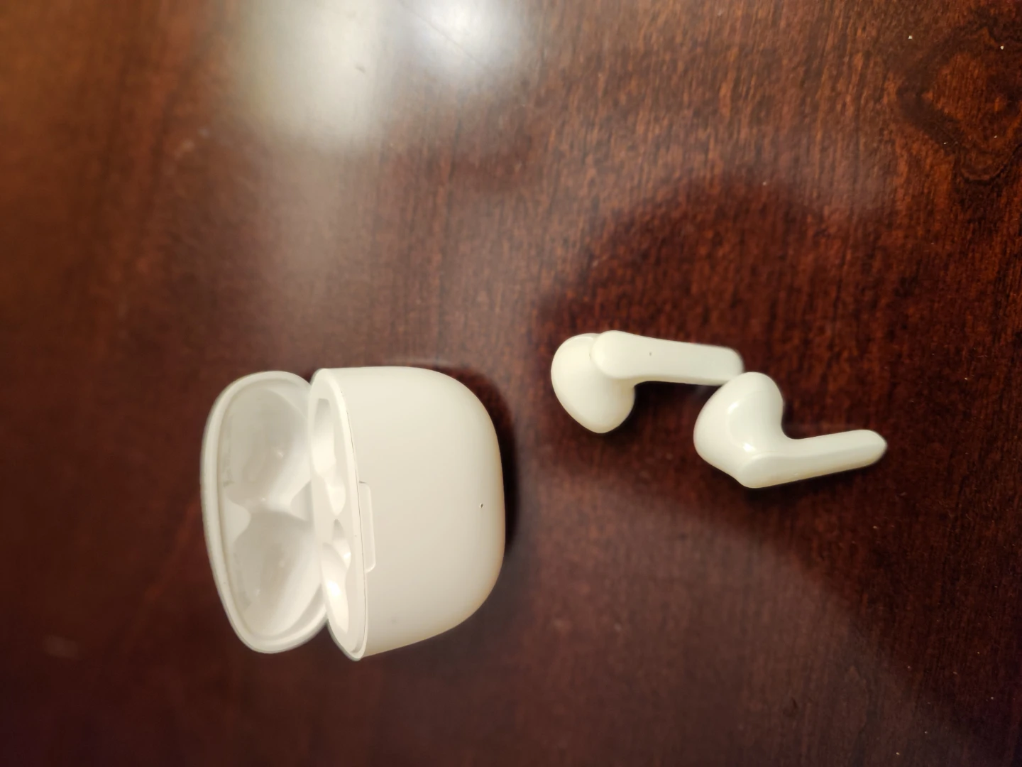 Bluetooth earbuds ⚽ - photo 3