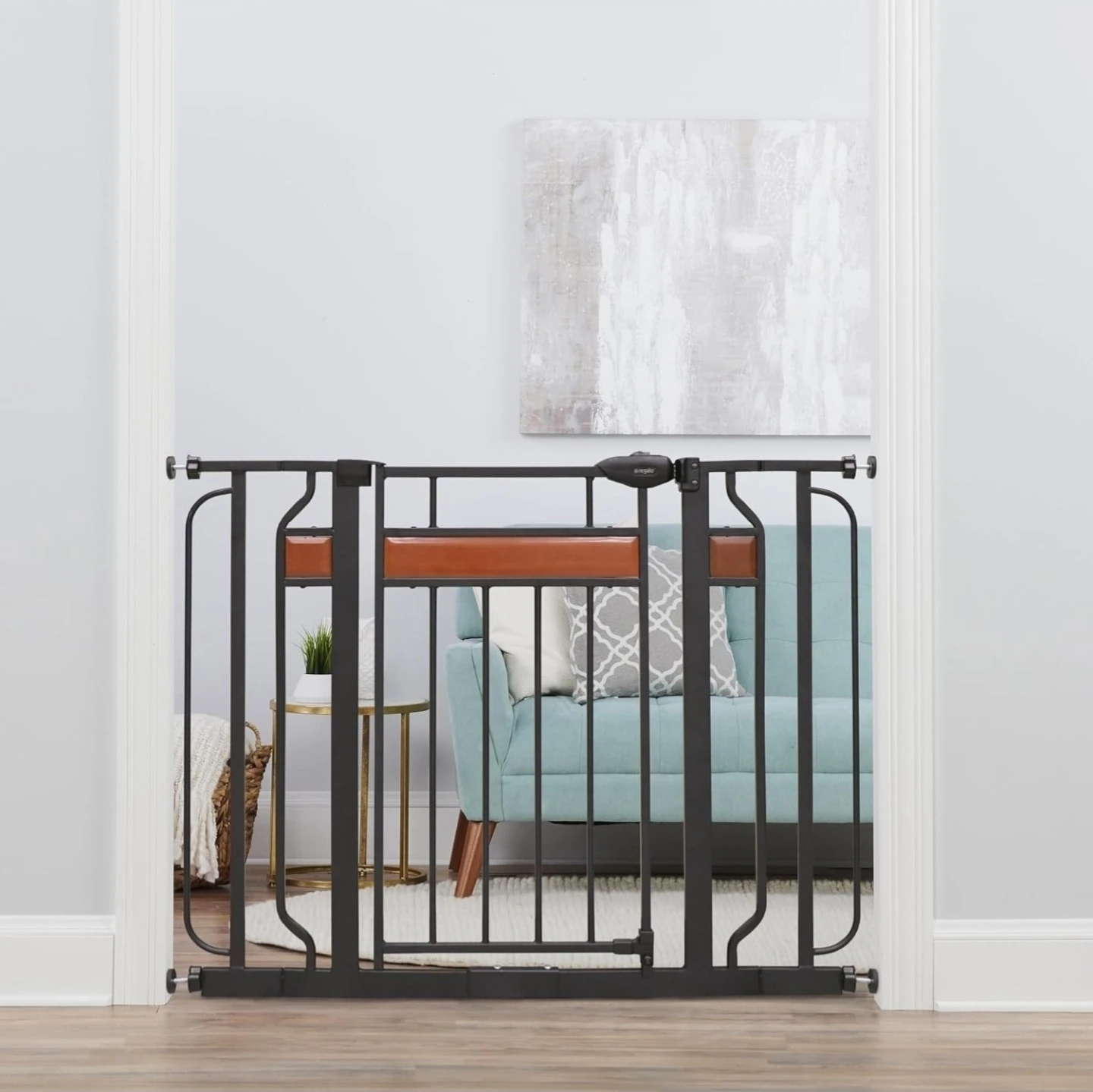 #FREECYCLE# Regalo Home Accents Extra Wide Metal Safety Gate - photo 2