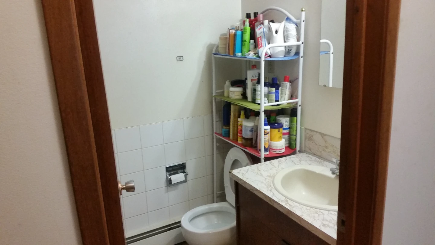 PRIVATE ROOM FOR RENT - photo 5