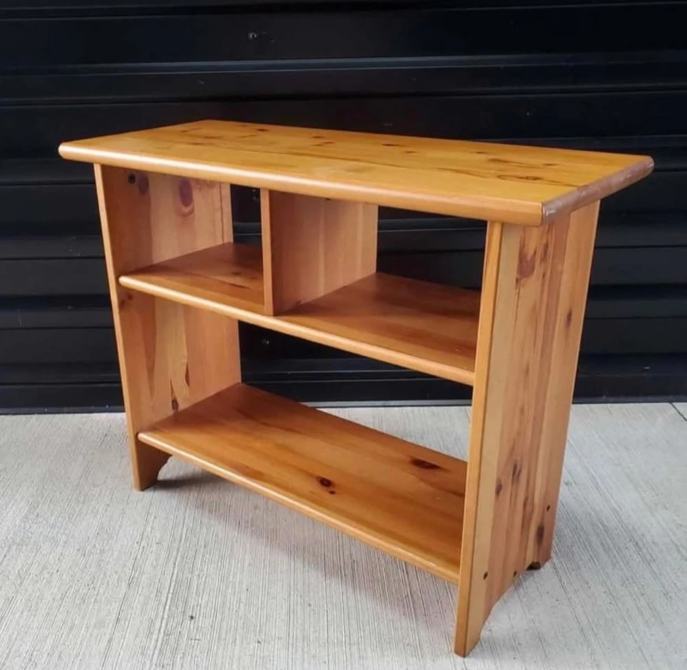 IKEA Leksvik Side Table ⚽️