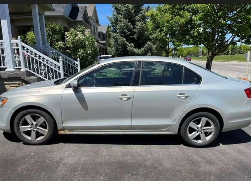 2011 Volkswagen Jetta TDI 6 Speed Manual