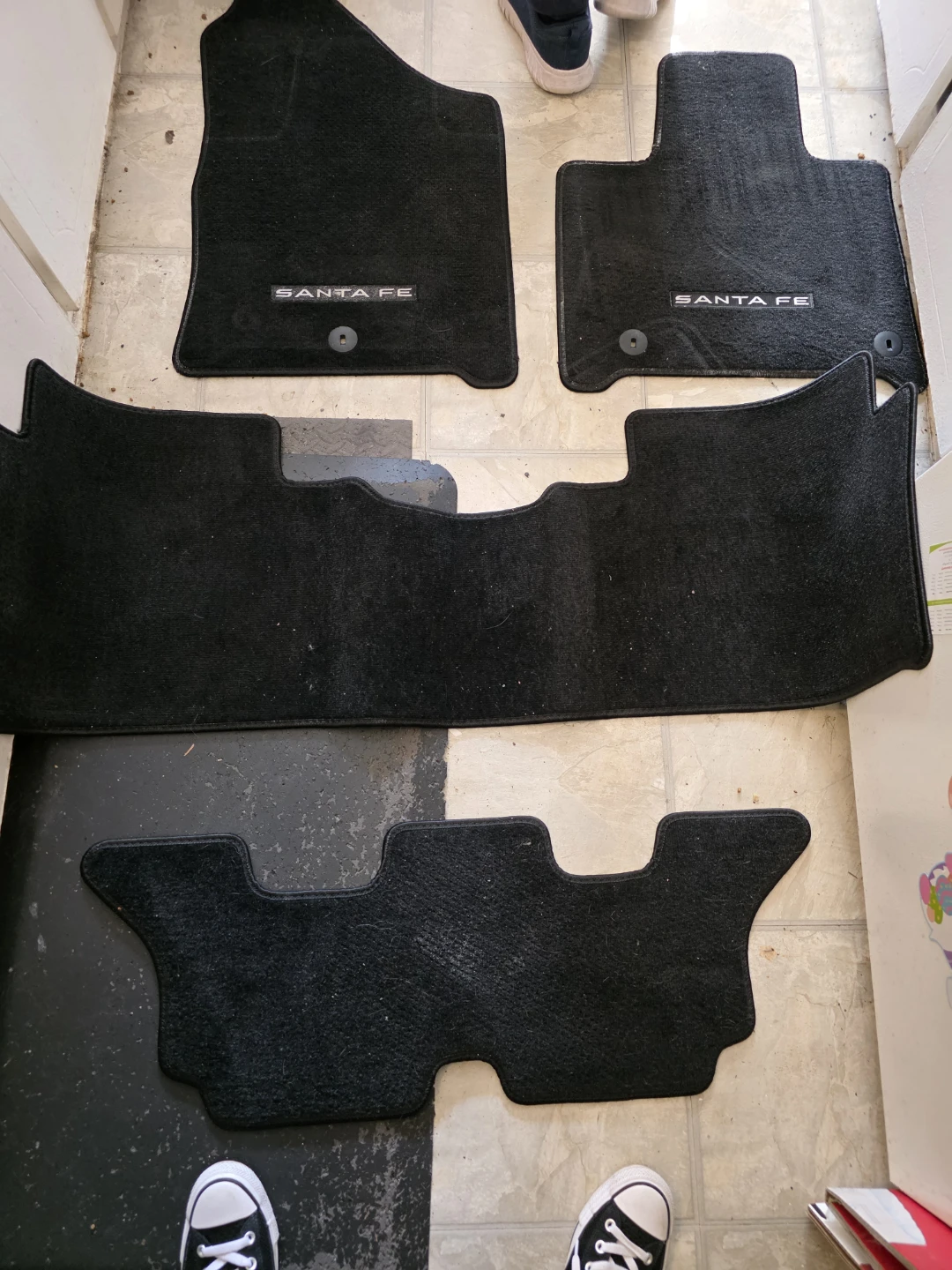 Black Floor Mats for Santa Fe