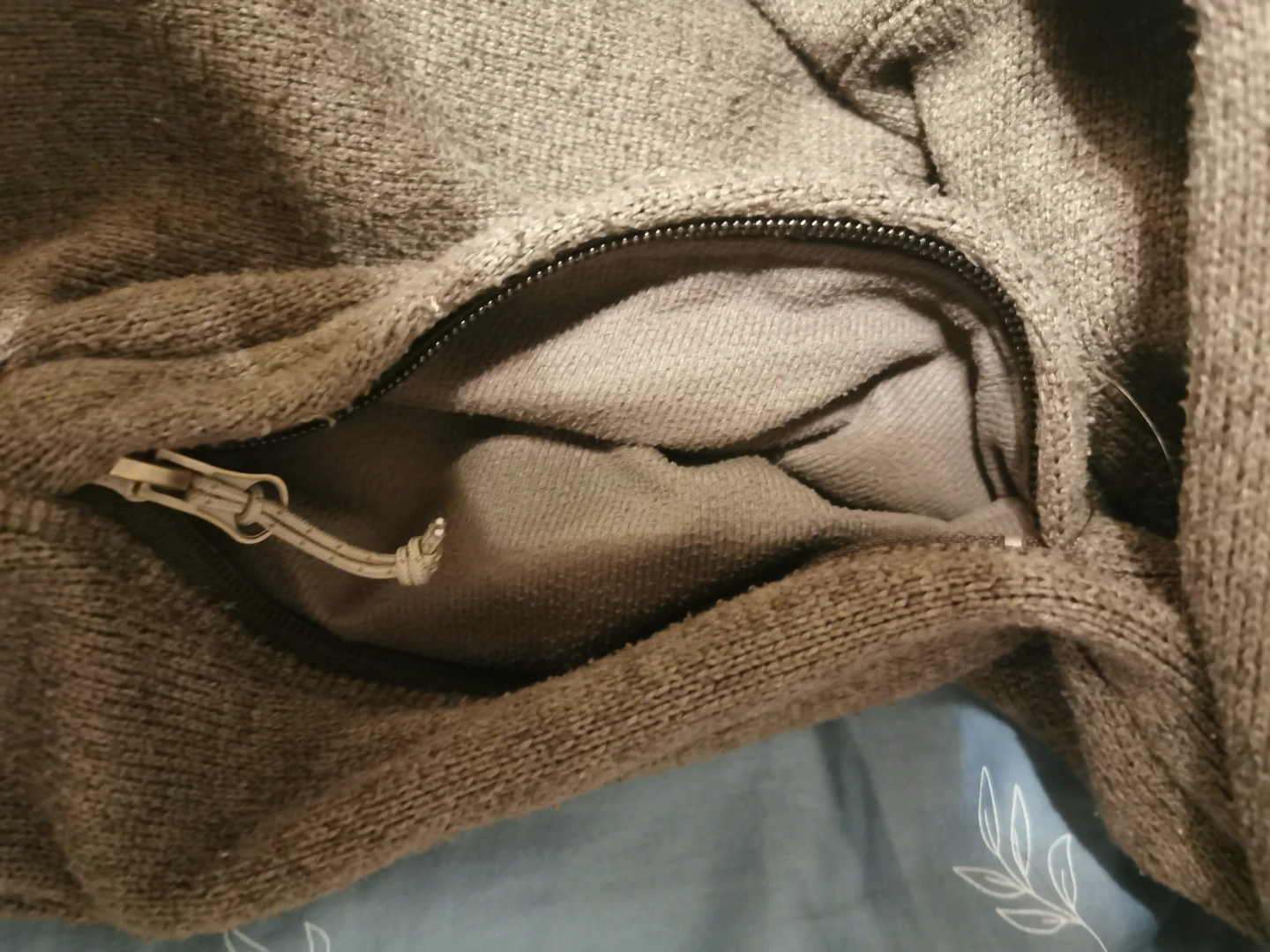 Brown sweater - photo 2