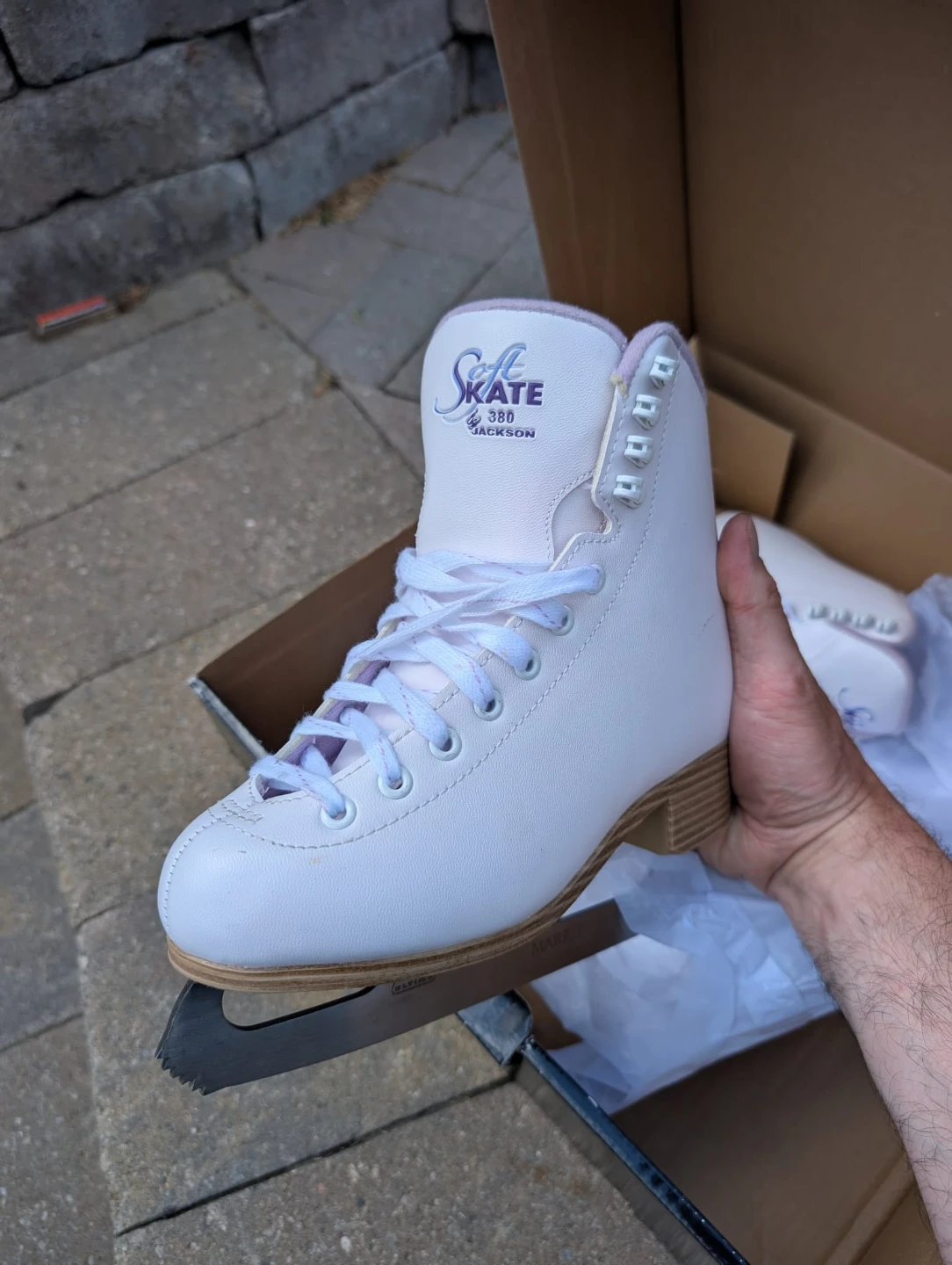 Jackson Soft Skate 380 Figure Skates - Size 4 in