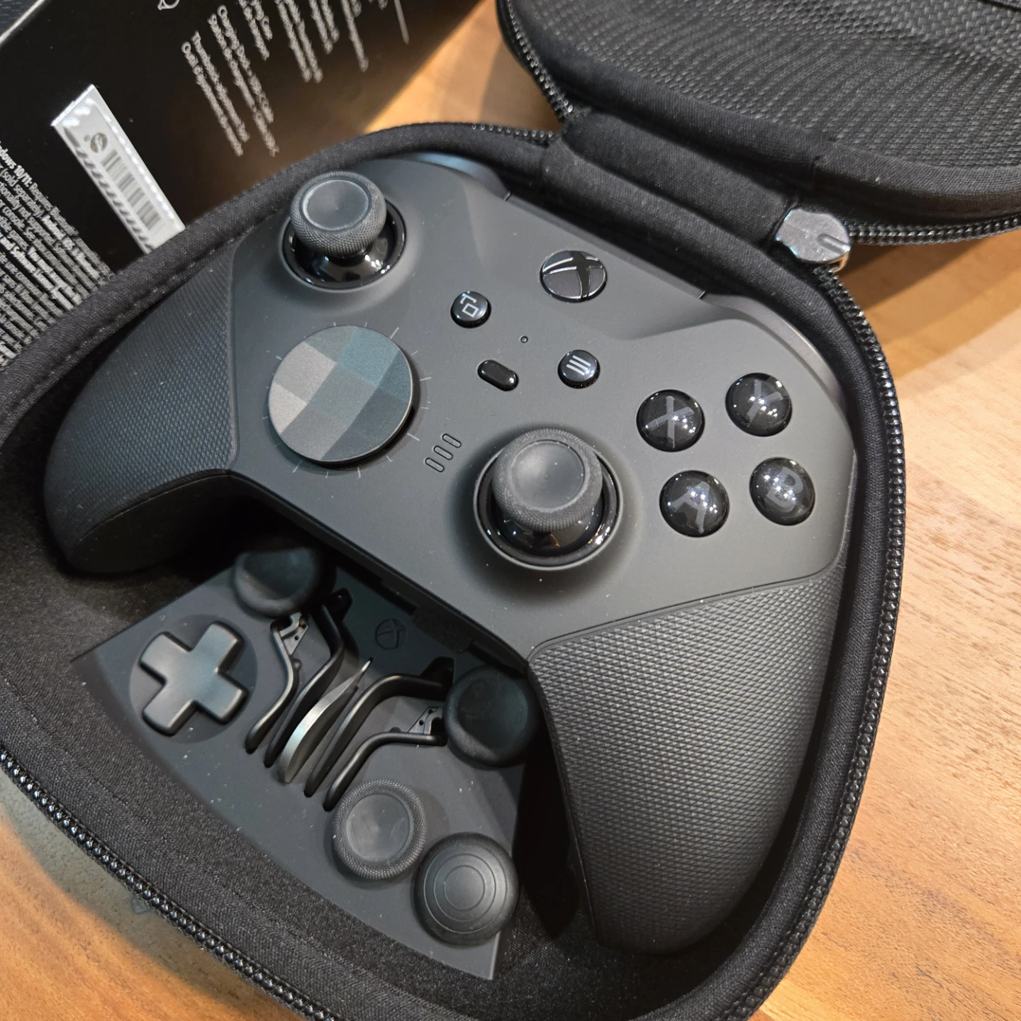 Xbox Elite Series 2 controller. Gamepad Microsoft pro - photo 2