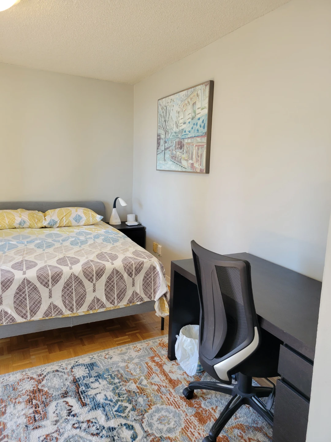 For rent master bedroom with private 1/2 bath and balcony