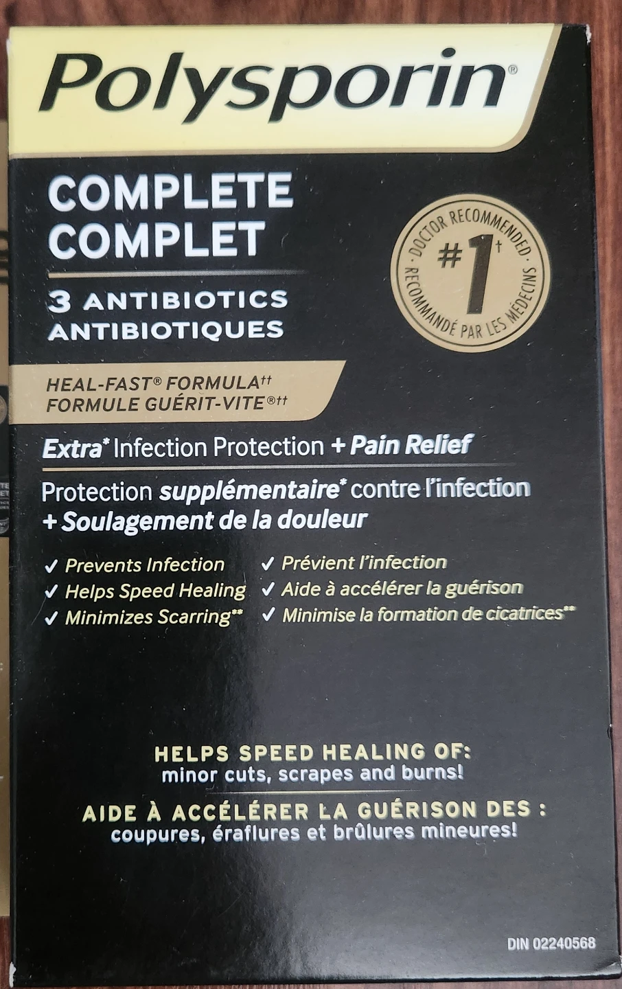 ⚽️ Polysporin Complete