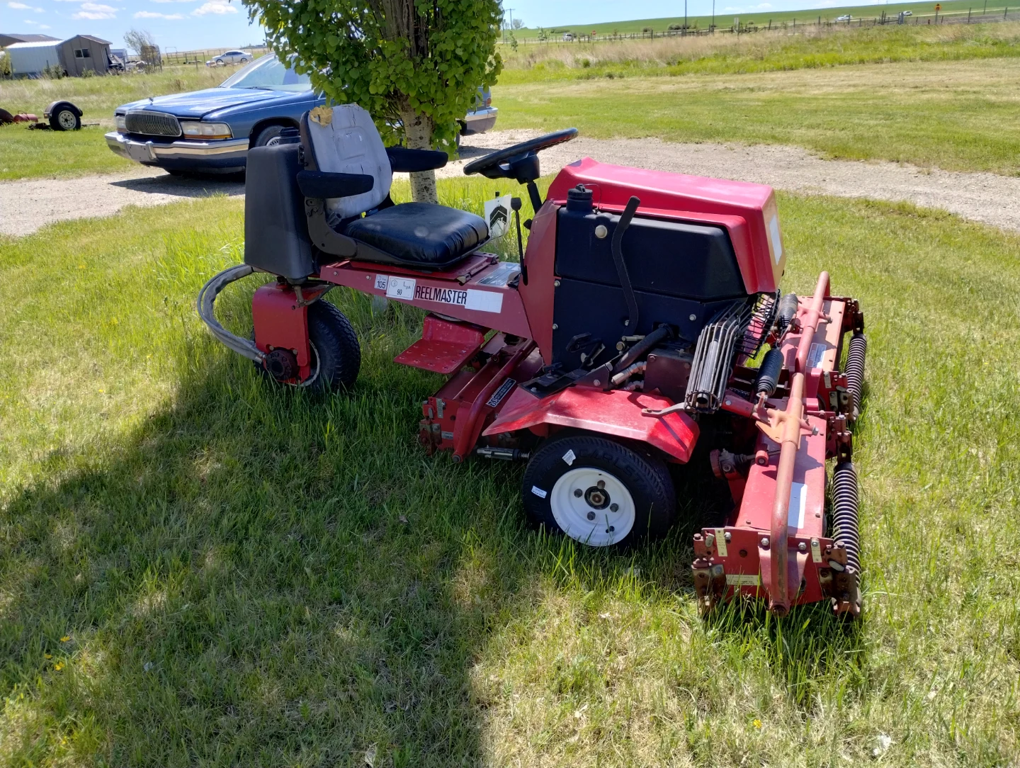 Toro medal 216 3 reel riding mower - photo 2