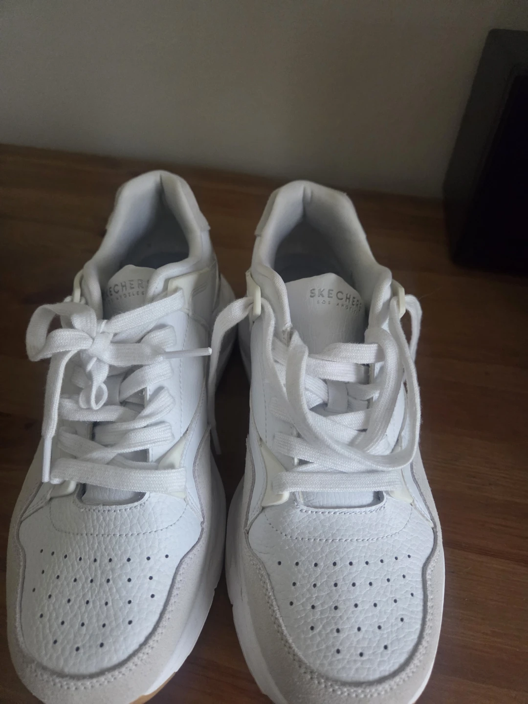 White Skechers Women's Sneakers - photo 3